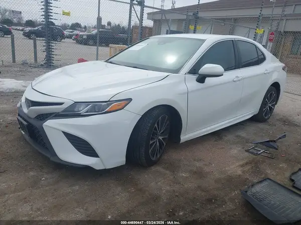 4T1B11HK3KU702614 2019 TOYOTA CAMRY - Image 2