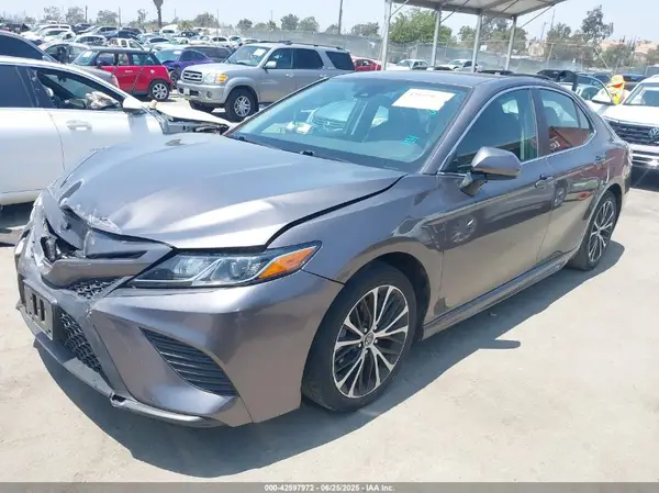 4T1B11HK3KU710874 2019 TOYOTA CAMRY - Image 2