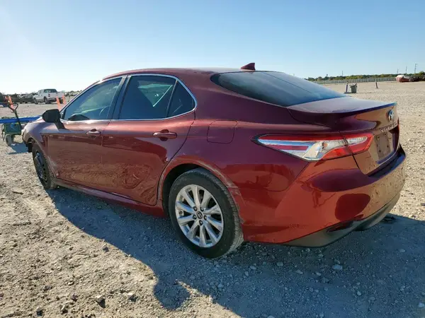 4T1B11HK3KU715007 2019 TOYOTA CAMRY - Image 2