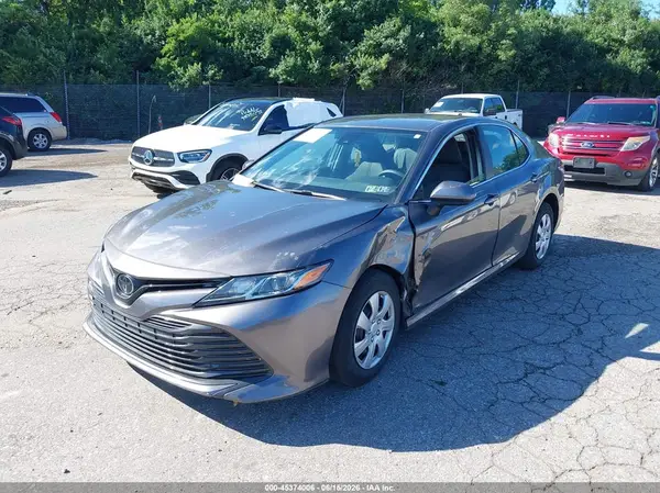 4T1B11HK3KU716173 2019 TOYOTA CAMRY - Image 2