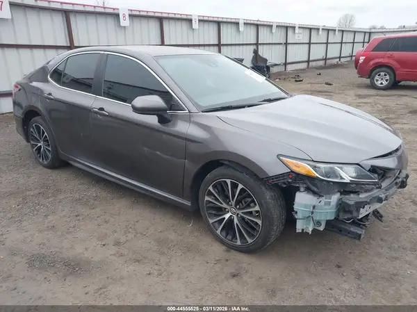 4T1B11HK3KU723978 2019 TOYOTA CAMRY - Image 1