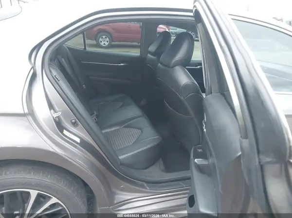 4T1B11HK3KU723978 2019 TOYOTA CAMRY - Image 8