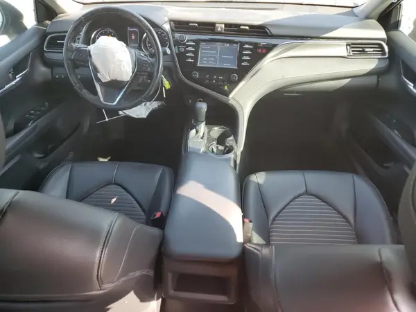 4T1B11HK3KU725519 2019 TOYOTA CAMRY - Image 8