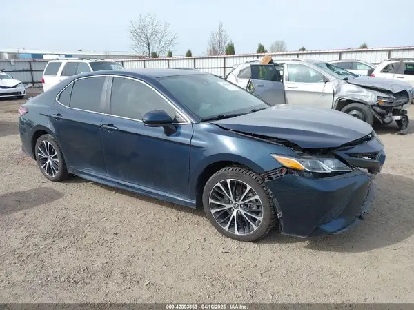 4T1B11HK3KU728551 2019 TOYOTA CAMRY - Image 1
