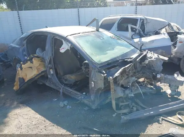 4T1B11HK3KU728887 2019 TOYOTA CAMRY - Image 1