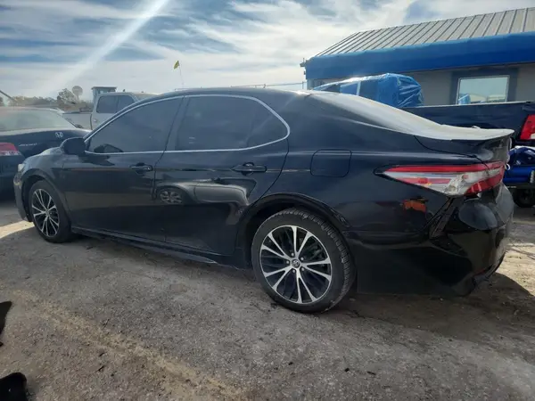 4T1B11HK3KU729375 2019 TOYOTA CAMRY - Image 2