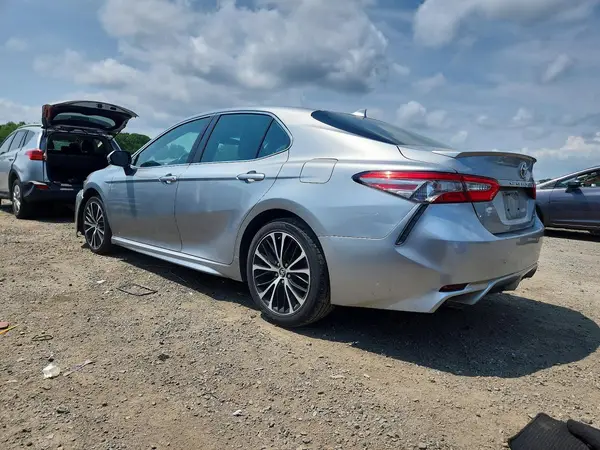 4T1B11HK3KU730462 2019 TOYOTA CAMRY - Image 2