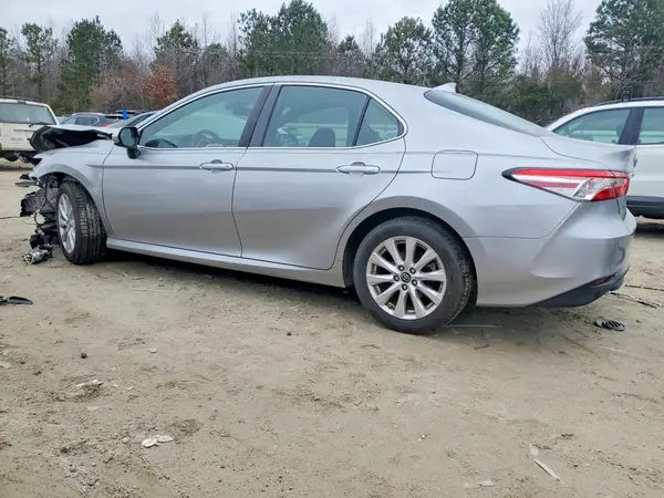 4T1B11HK3KU746273 2019 TOYOTA CAMRY - Image 2