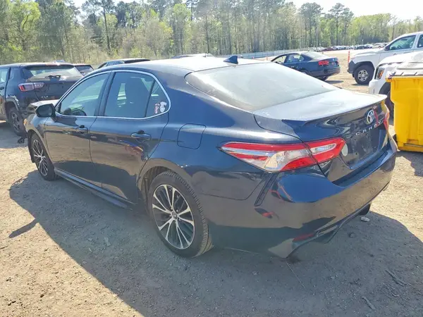 4T1B11HK3KU752493 2019 TOYOTA CAMRY - Image 2