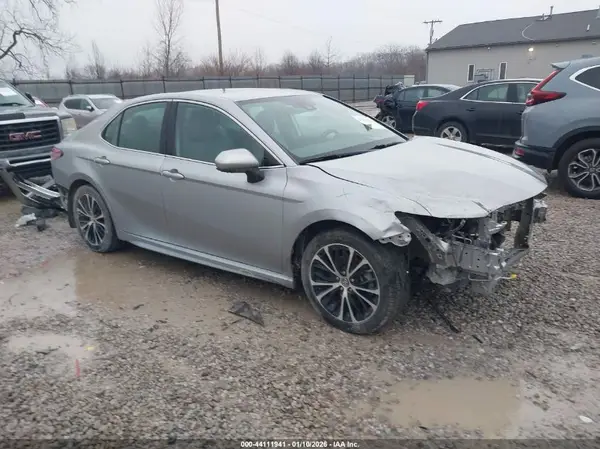 4T1B11HK3KU753434 2019 TOYOTA CAMRY - Image 1