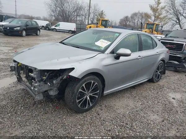 4T1B11HK3KU753434 2019 TOYOTA CAMRY - Image 2