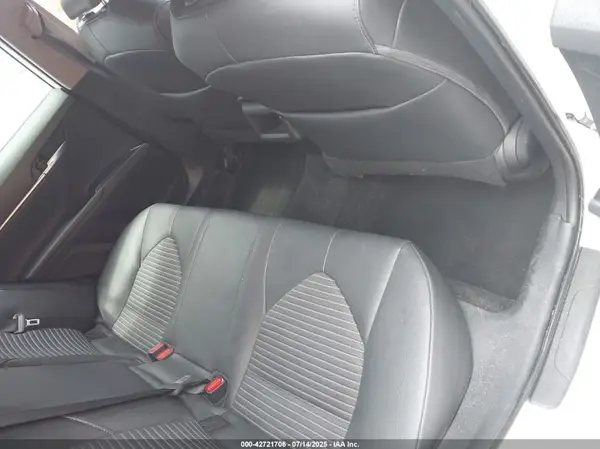 4T1B11HK3KU759797 2019 TOYOTA CAMRY - Image 8