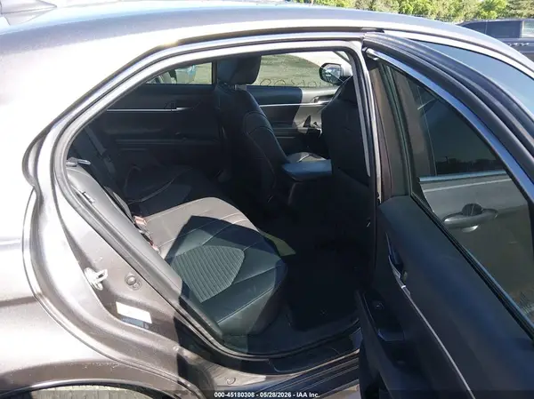 4T1B11HK3KU761579 2019 TOYOTA CAMRY - Image 8