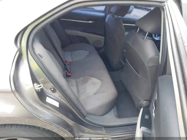 4T1B11HK3KU764725 2019 TOYOTA CAMRY - Image 8