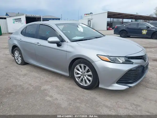 4T1B11HK3KU769178 2019 TOYOTA CAMRY - Image 1