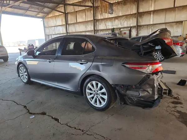 4T1B11HK3KU770539 2019 TOYOTA CAMRY - Image 2