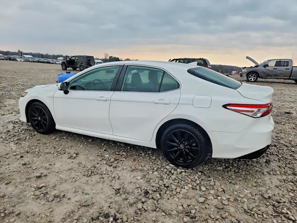 4T1B11HK3KU771271 2019 TOYOTA CAMRY - Image 2