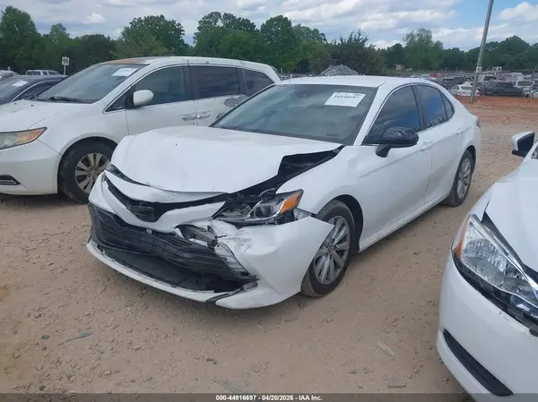 4T1B11HK3KU774512 2019 TOYOTA CAMRY - Image 2