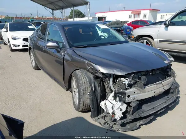 4T1B11HK3KU776759 2019 TOYOTA CAMRY - Image 1