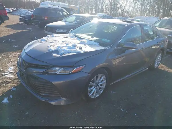 4T1B11HK3KU778169 2019 TOYOTA CAMRY - Image 2