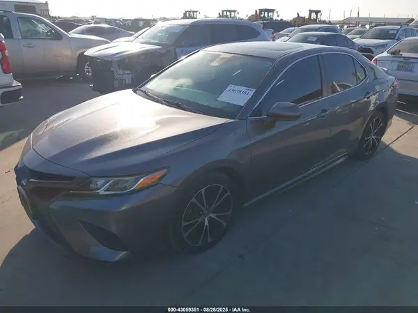 4T1B11HK3KU781072 2019 TOYOTA CAMRY - Image 2