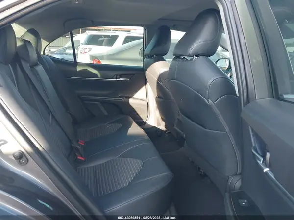 4T1B11HK3KU781072 2019 TOYOTA CAMRY - Image 8