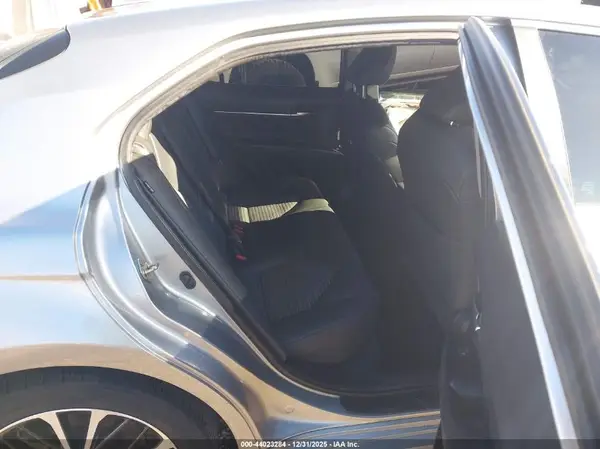 4T1B11HK3KU781413 2019 TOYOTA CAMRY - Image 8