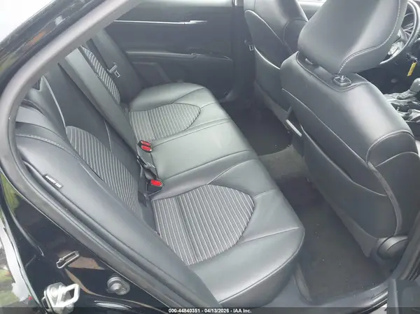 4T1B11HK3KU782156 2019 TOYOTA CAMRY - Image 8