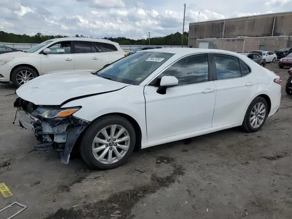 4T1B11HK3KU786952 2019 TOYOTA CAMRY - Image 1