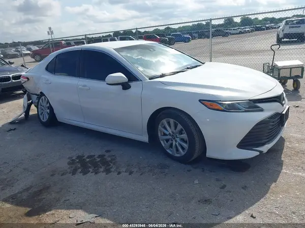 4T1B11HK3KU789284 2019 TOYOTA CAMRY - Image 1