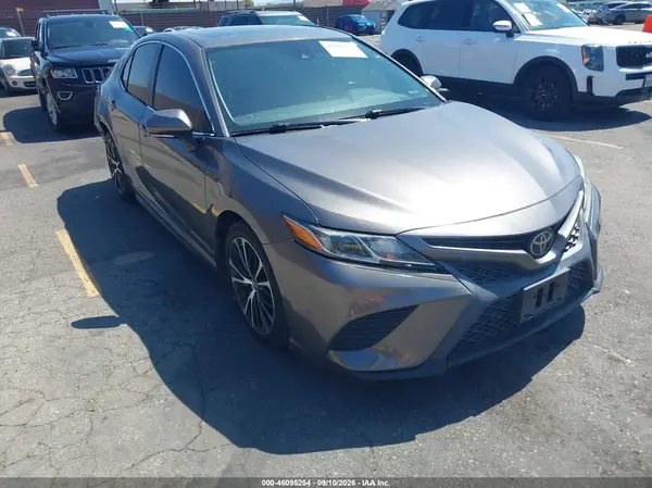 4T1B11HK3KU790662 2019 TOYOTA CAMRY - Image 1