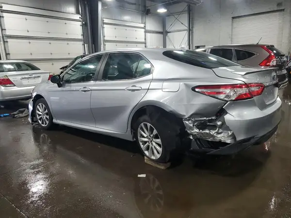4T1B11HK3KU791570 2019 TOYOTA CAMRY - Image 2