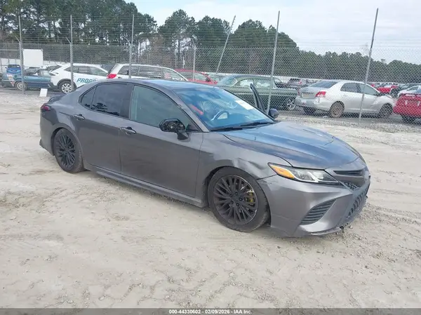 4T1B11HK3KU792797 2019 TOYOTA CAMRY - Image 1