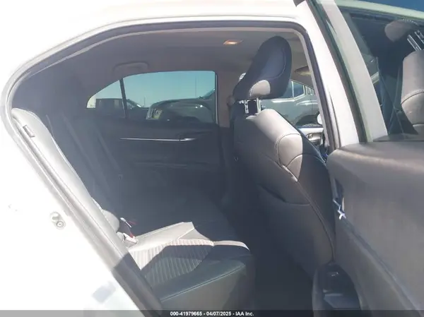 4T1B11HK3KU792895 2019 TOYOTA CAMRY - Image 8
