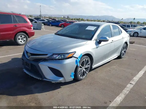 4T1B11HK3KU796011 2019 TOYOTA CAMRY - Image 2