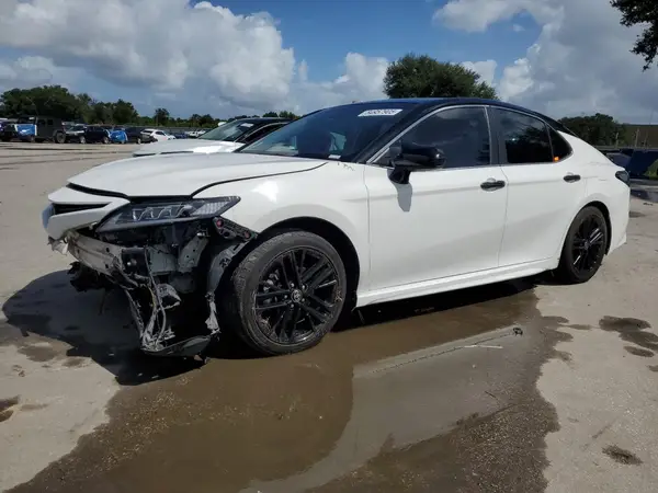 4T1B11HK3KU798938 2019 TOYOTA CAMRY - Image 1