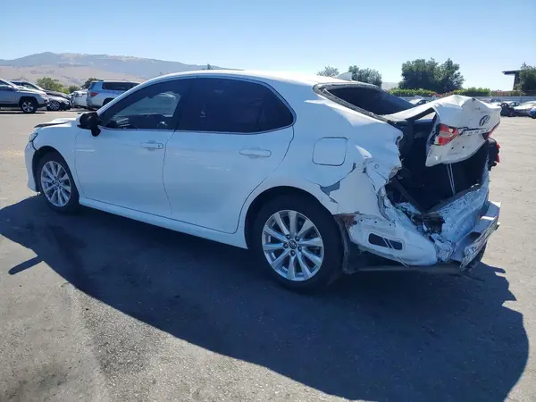 4T1B11HK3KU799328 2019 TOYOTA CAMRY - Image 2