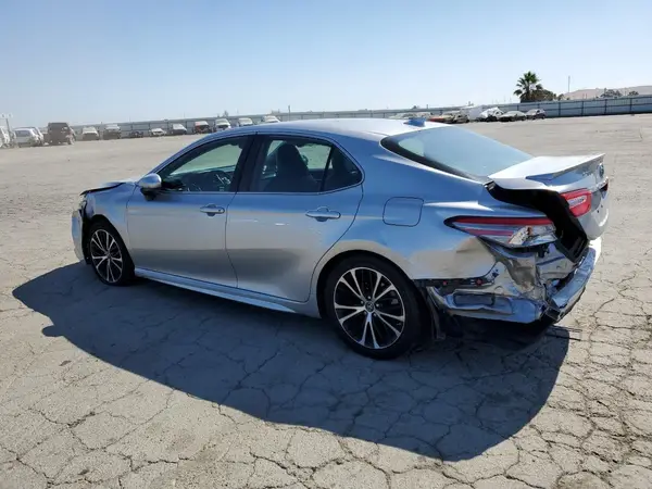 4T1B11HK3KU800056 2019 TOYOTA CAMRY - Image 2