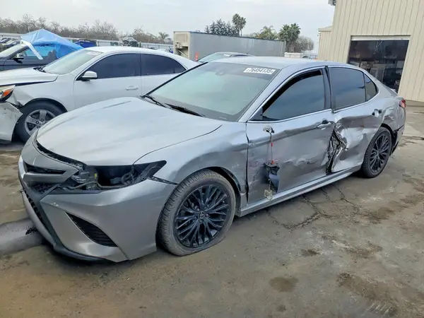 4T1B11HK3KU801059 2019 TOYOTA CAMRY - Image 1