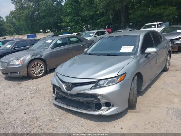 4T1B11HK3KU803815 2019 TOYOTA CAMRY - Image 2