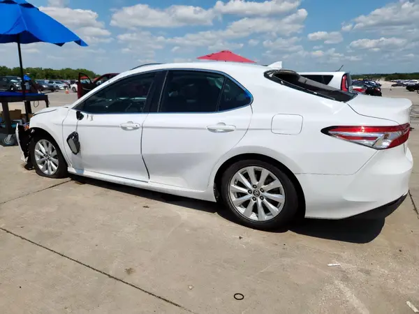 4T1B11HK3KU811767 2019 TOYOTA CAMRY - Image 2