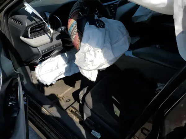 4T1B11HK3KU811879 2019 TOYOTA CAMRY - Image 8