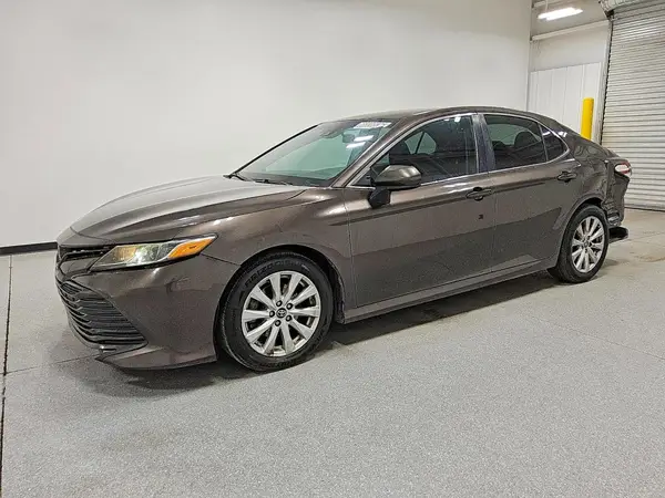 4T1B11HK3KU812319 2019 TOYOTA CAMRY - Image 1