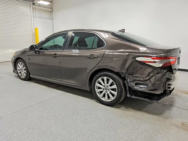 4T1B11HK3KU812319 2019 TOYOTA CAMRY - Image 2
