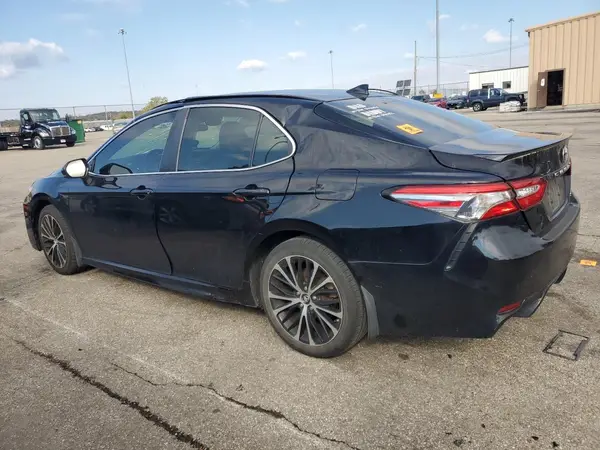 4T1B11HK3KU813485 2019 TOYOTA CAMRY - Image 2