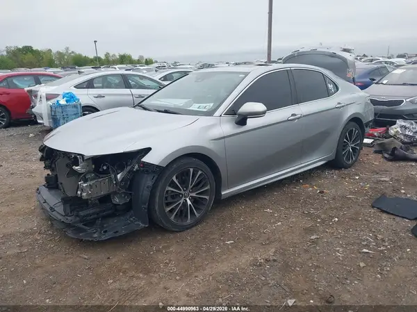 4T1B11HK3KU813745 2019 TOYOTA CAMRY - Image 2