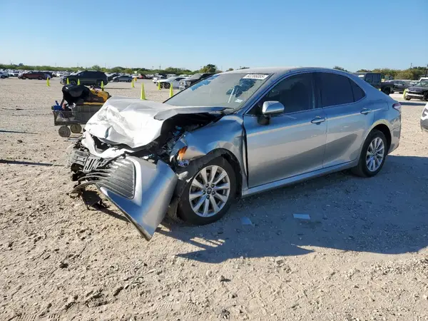 4T1B11HK3KU818542 2019 TOYOTA CAMRY - Image 1