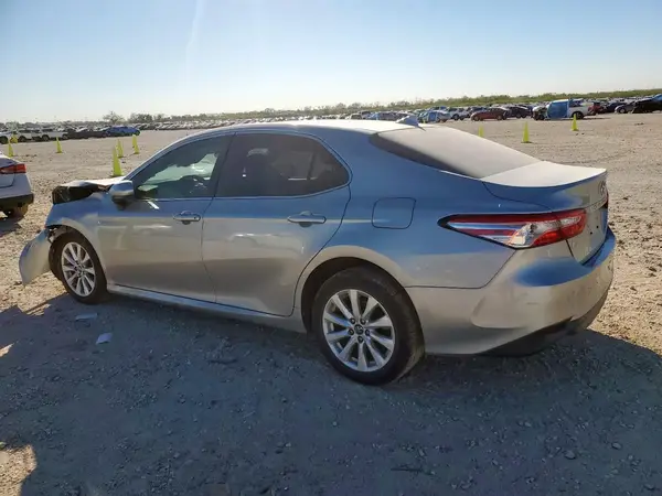4T1B11HK3KU818542 2019 TOYOTA CAMRY - Image 2