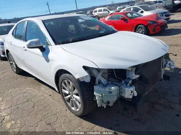 4T1B11HK3KU819240 2019 TOYOTA CAMRY - Image 1