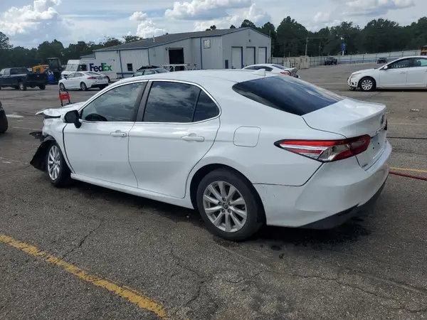 4T1B11HK3KU819481 2019 TOYOTA CAMRY - Image 2